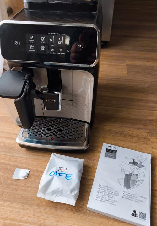 Machine à café grains broyeur Philips lattego 2200 et filtre neuf