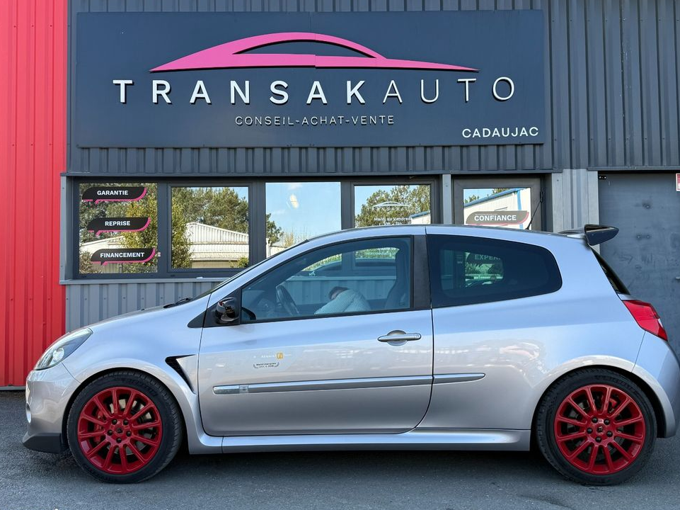 RENAULT CLIO III RS 2.0 16V 200Ch