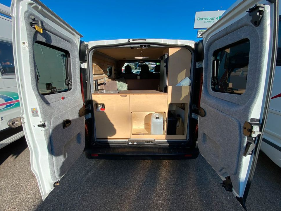 Van / Fourgon compact VASP L1 H1 / 4,99 m Clim Chauffage diesel / Caméra GPS