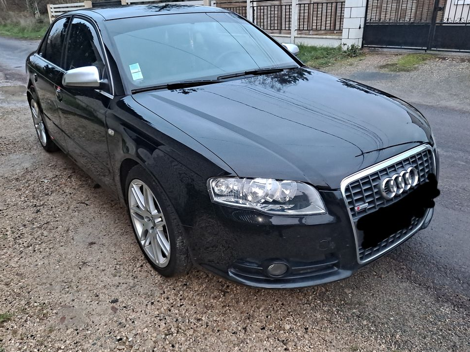 A vendre AUDI A4 S LINE