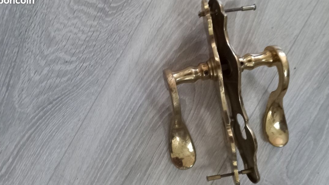 Poignée de porte en laiton