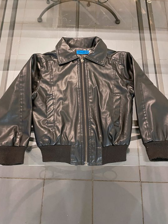 Lot vêtements garçon 6 ans (8 pièces)