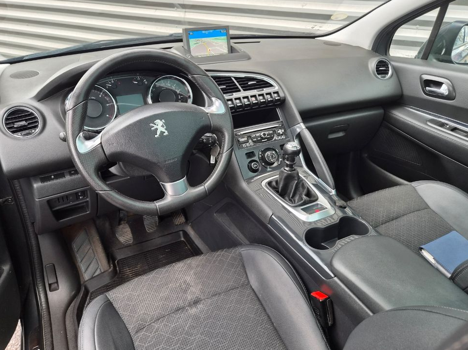 Peugeot 3008 2.0 hdi 150 gps/toit pano/affi tete/caméra/jantes/regul vitesse