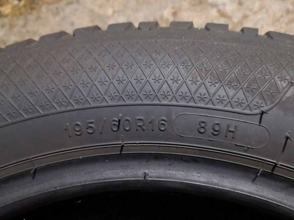 4 Pneus Hiver Kléber 16