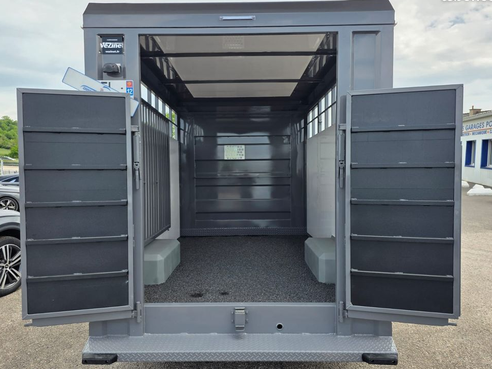 29850 HT - Master 3T5 Bétaillère 2.3 DCI 145 Grand Confort