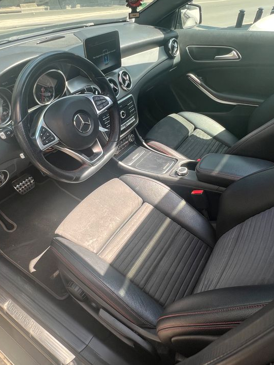 MERCEDES GLA 180 122ch Fascination 7G-DCT Euro6d-T/ TOIT OUVRANT...
