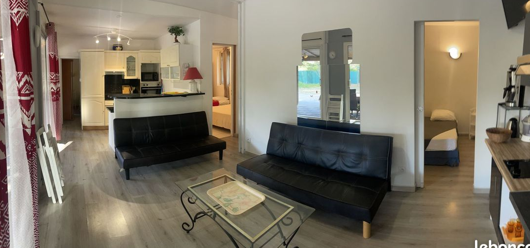 VILLA 160 m² - 11. Pers / a 5 mn plage- climatisé - 6 chambres - 5 salles de bains- 12 pers- PISCINE : 10 m x 5 m sur DOMAINE PRIVE de 6000 m² de verdure hors Lotissement,