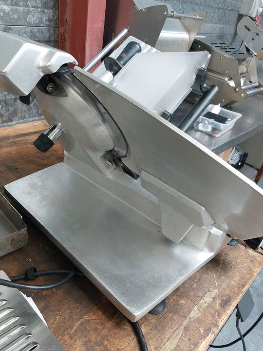 Trancheuse professionnelle omas