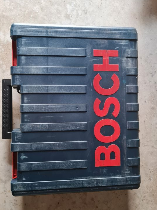 Marteau-piqueur Bosch Professional GSH 5 CE SDS Max – Neuf – Coffret complet