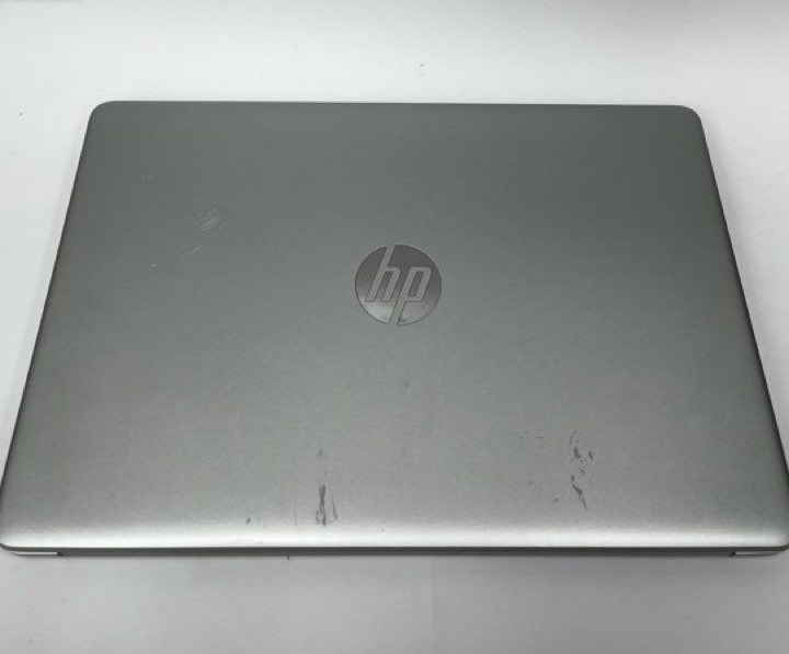 HP 15s i5 12e Gen / 16Go / 1To SSD – Puissant & Polyvalent