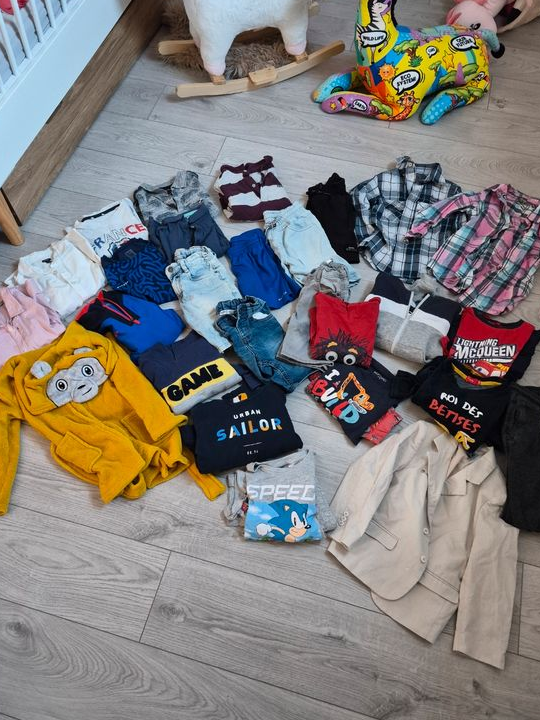 Lot vêtements 5 ans garcon