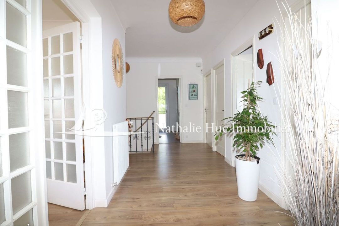 Maison 6 pièces 200 m²