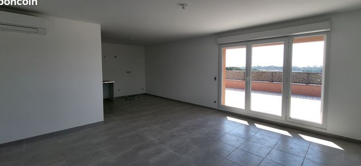 Appartement - 4 pièces - T4 TERRASSE FREJUS