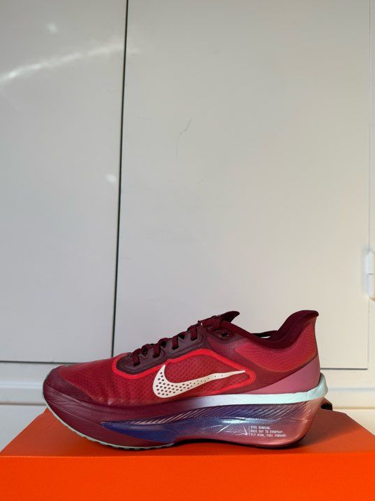 Nike Zoom Fly 06
