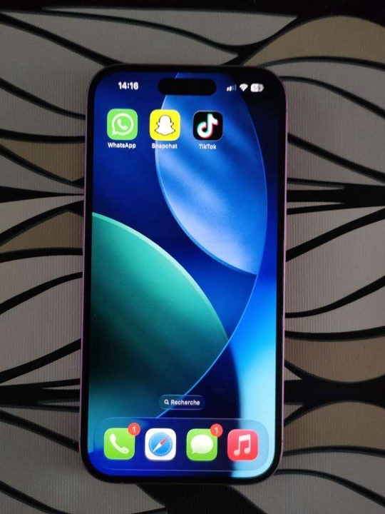 IPhone 16
