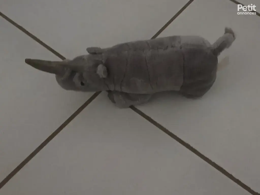 vend divers peluche au choix très bon état complet