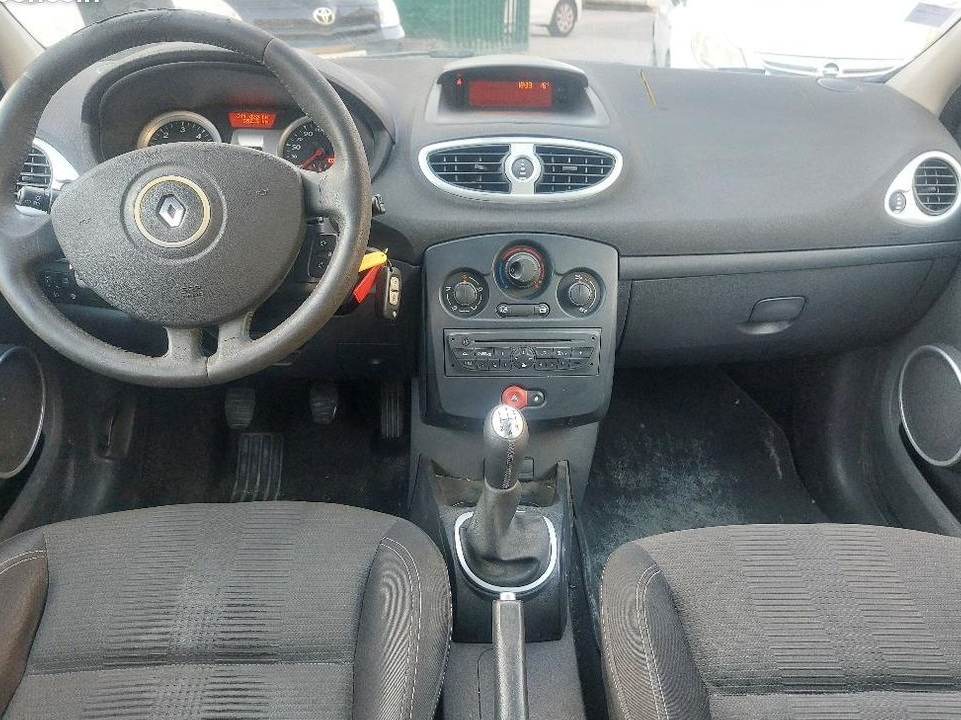 Renault CLIO III 1.5 DCI 85 CV PACK CLIM,