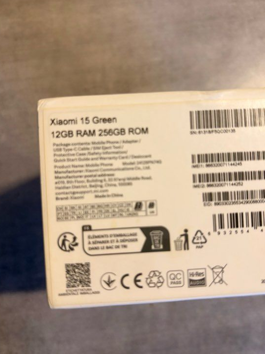 Xiaomi 15 état neuf 256 go 12 go ram