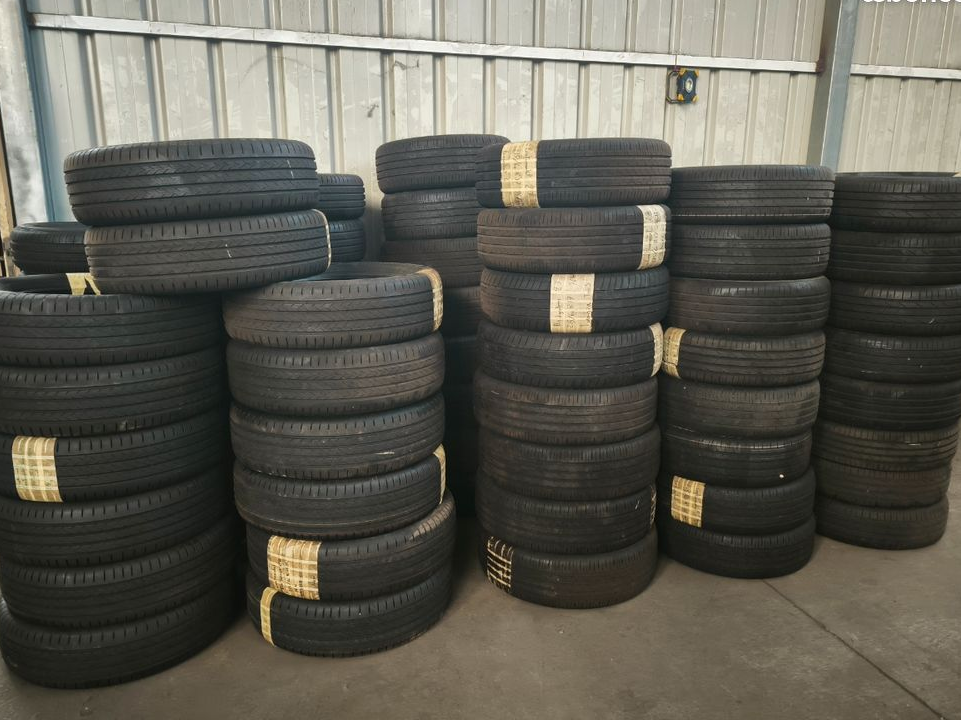 Lot de pneus neufs 15 pouce au 19 pouce