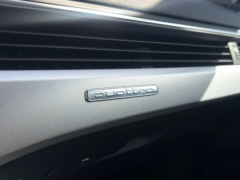 AUDI A4 Allroad 40 TDI 204 S Tronic 7 Quattro Design