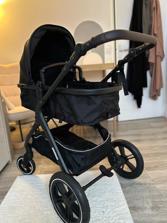 Poussette 3 en 1 NEUVE + cosy + accessoires