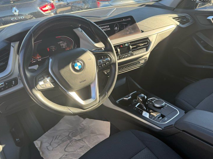 BMW série 1 F40 118i
