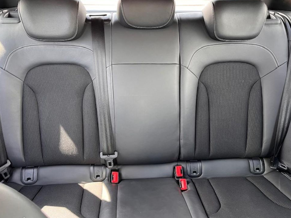AUDI Q3 2.0 TDI - 150 - BV S-tronic S-Line