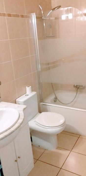Antibes loue meublé 36 m2 convient à un étudiant