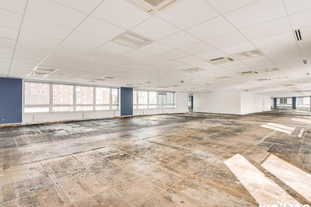 Bureaux 2 828 m²