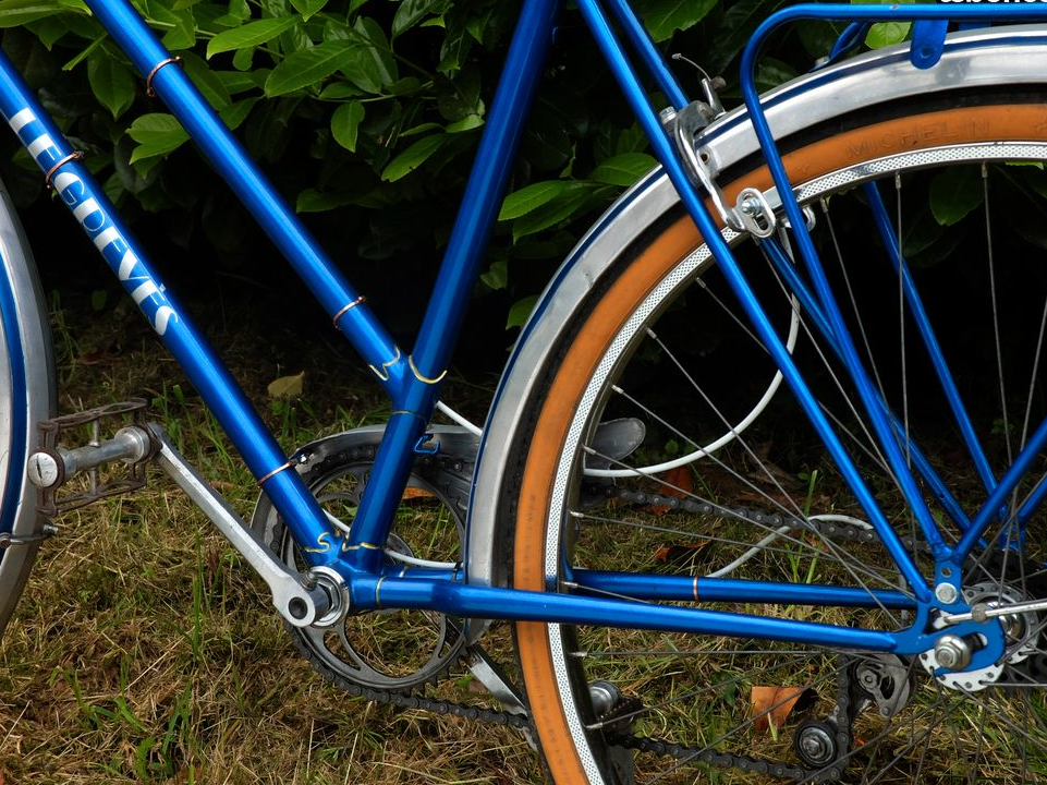 Vélo ville femme vintage RENÉ LE GREVÈS restauré PNEUS NEUFS