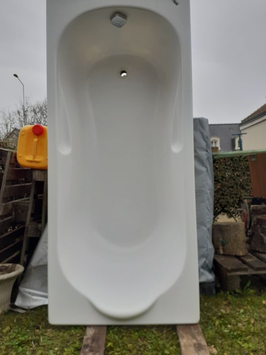Vends baignoire en fibre de verre