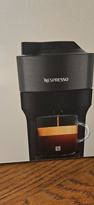 Machine nespresso pop vertuo NEUVE