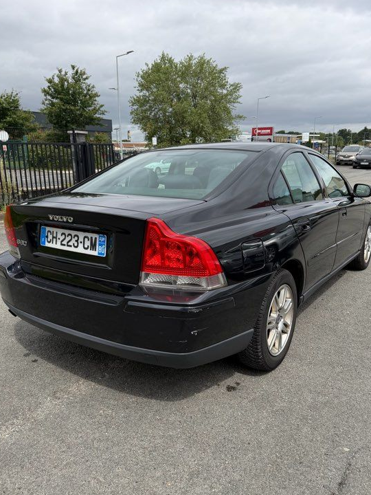 🔵 VOLVO S60 🔵 2,4 D 126ch Momentum