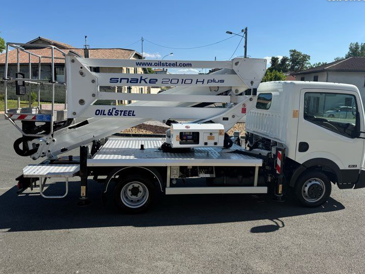 Camion nacelle oil&steel