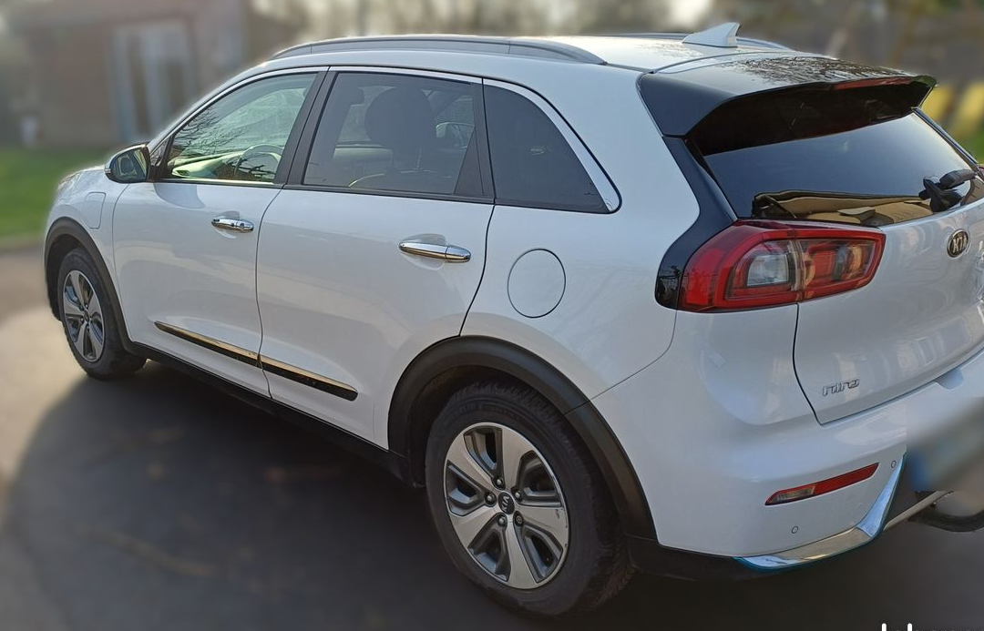 Kia Niro Hybride Rechargeable Premium 1.6 GDi 105ch ISG + Plug-In 60.5ch