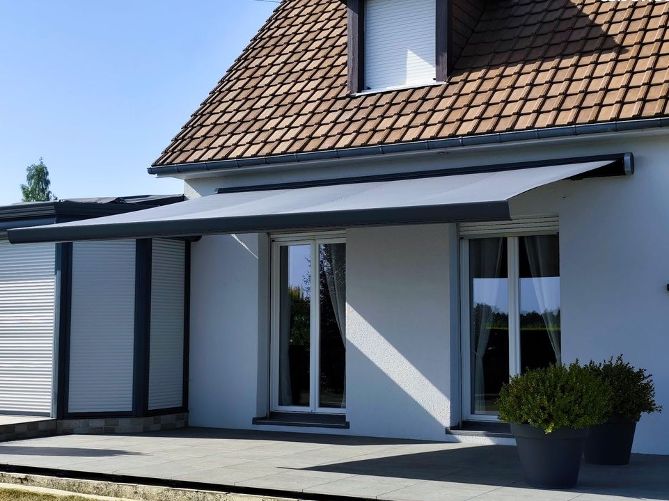Store banne motorisé 4.95m x 3.5m