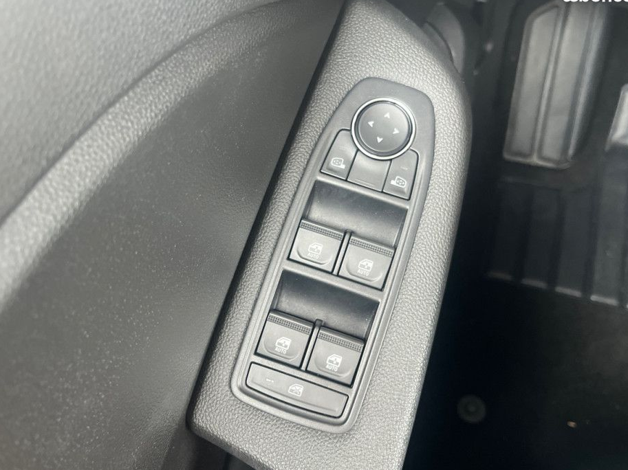 Renault Clio 1.0 TCe 90ch Techno - 24