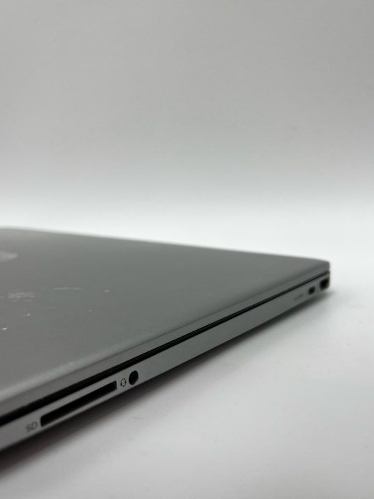 HP 15s i5 12e Gen / 16Go / 1To SSD – Puissant & Polyvalent