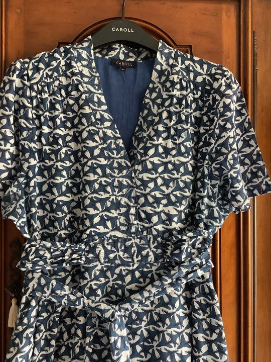 Robe longue fluide et évasée dans un joli imprimé Caroll taille 44