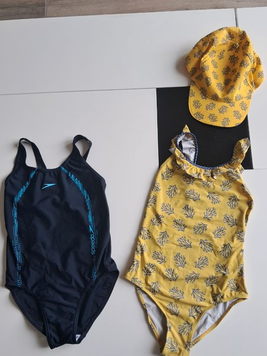 Lot 2 maillots de bain fille 10 ans
