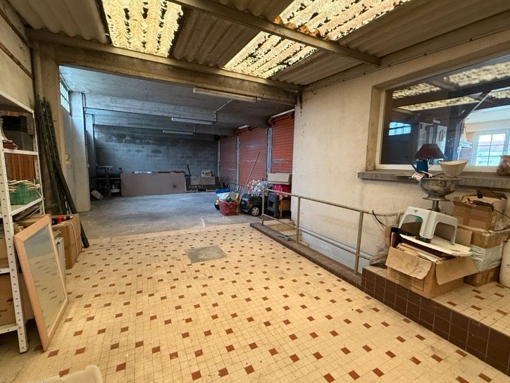 Maison 13 pièces 266 m²