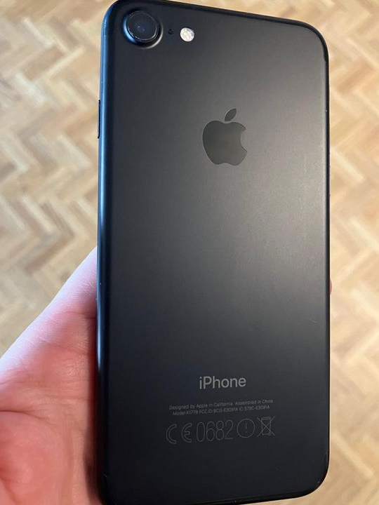 IPhone 7 128 Go Noir - Excellent état