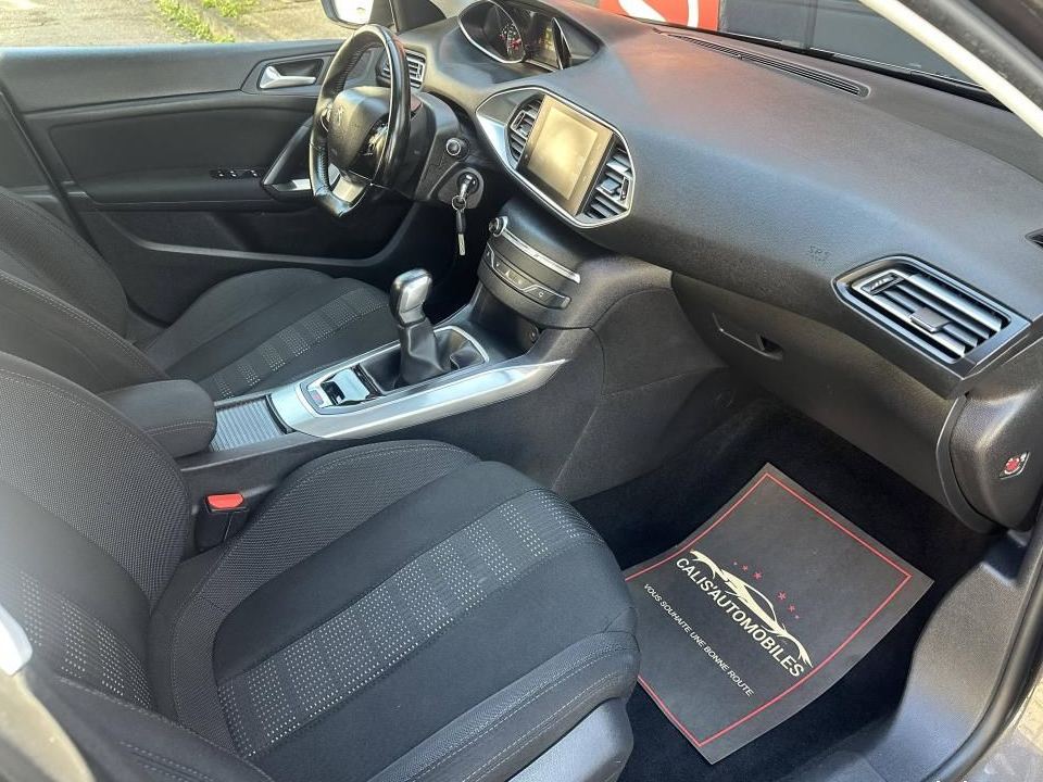 Peugeot 308 II 1.2 Puretech 110ch Style S&S 5p