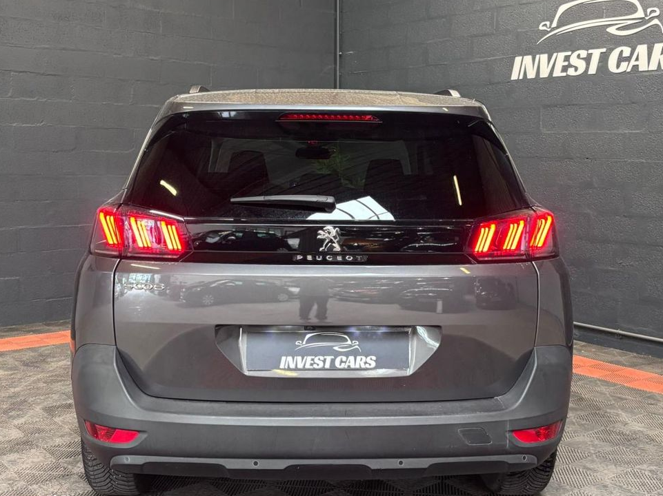 PEUGEOT 5008 1.5HDi 130CH BV EAT8 TVA RECUPERABLE FINITION Style- GARANTIE 6 MOIS MINIMUM