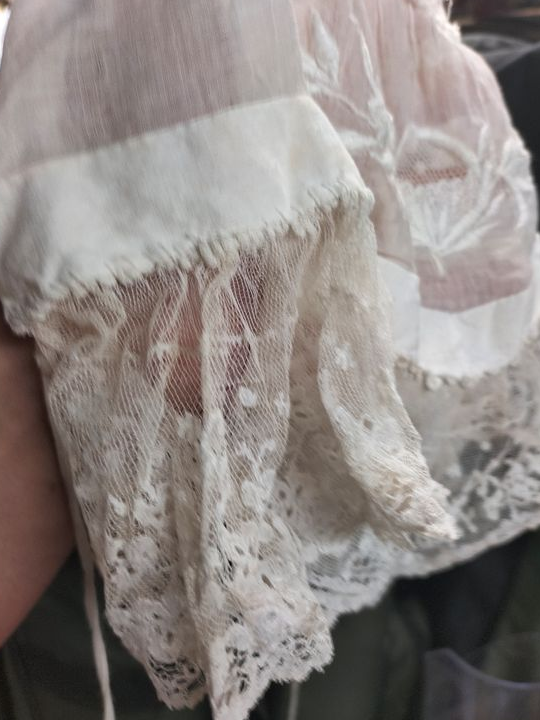 Coiffe dentelle chapeau beguin