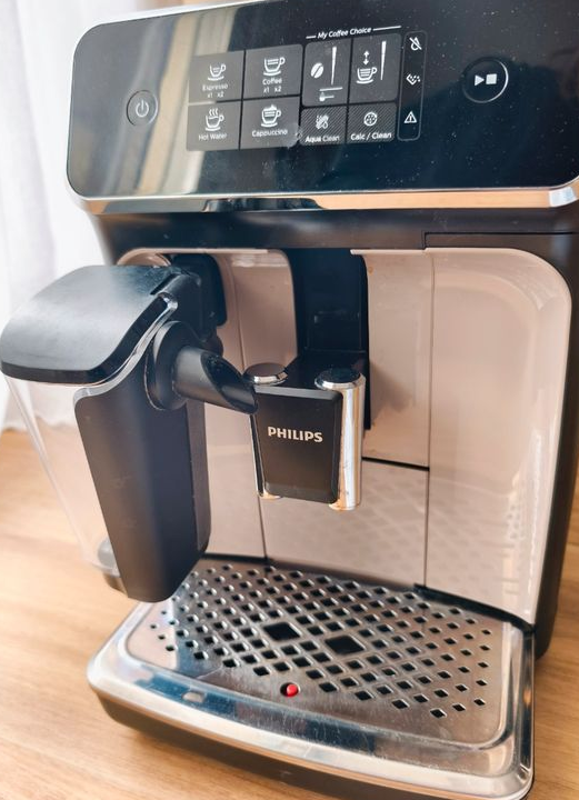 Machine à café grains broyeur Philips lattego 2200 et filtre neuf