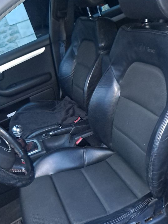 A vendre AUDI A4 S LINE