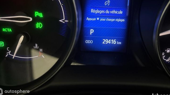 Toyota C-Hr 122h Graphic 2WD E-CVT
