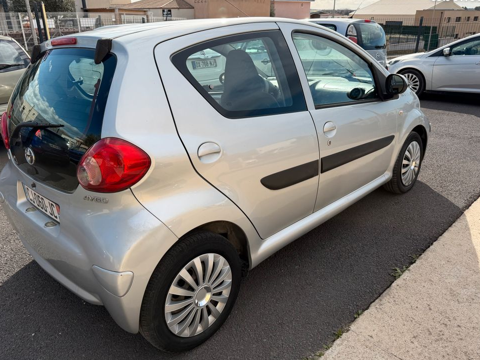 Toyota aygo 1.0 12v 68 cv clim / 112000 km/ moteur a chaine