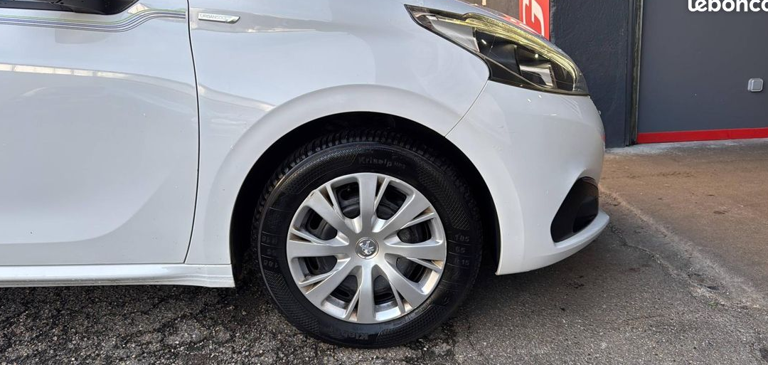 Peugeot 208 1.2 PureTech 82ch Urban Soul 5p